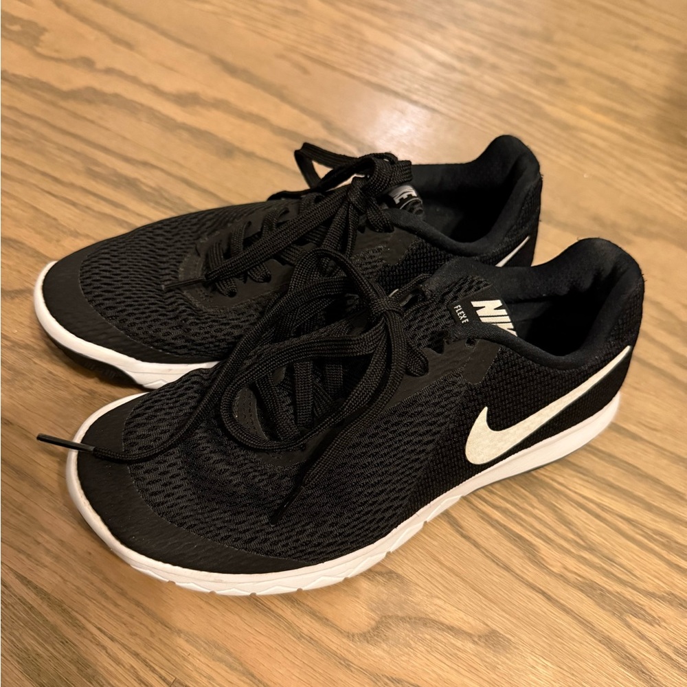 Women’s Nike Black Mesh Sneakers with White Swoosh